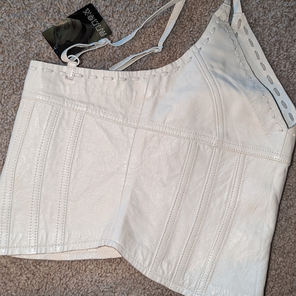 Sexy Leather Crop/halter Top - Picture 3 of 10